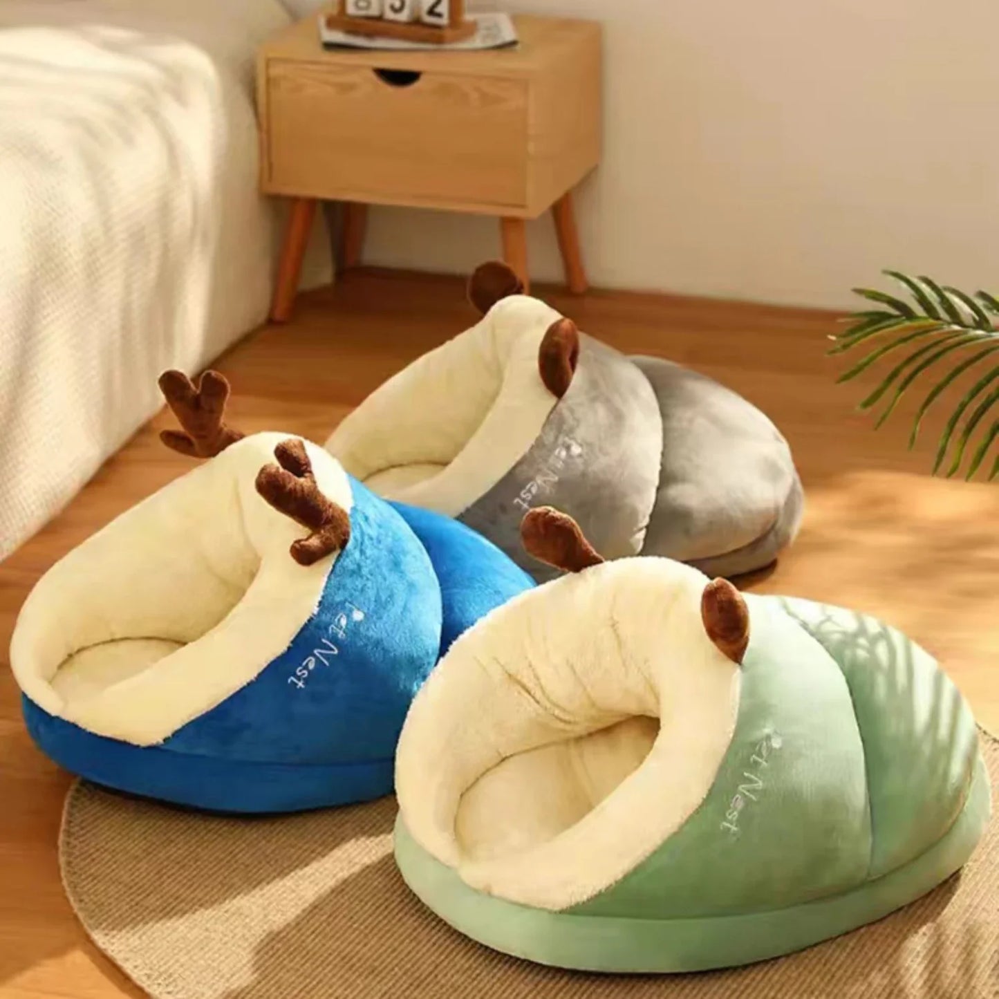 Cozy Pet Nest Bed